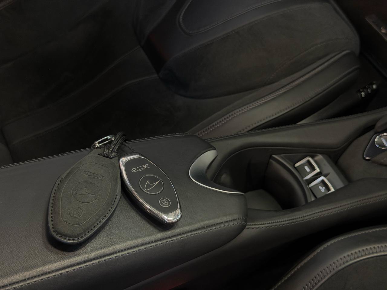 Used 2022 McLaren 720S Performance photo 32
