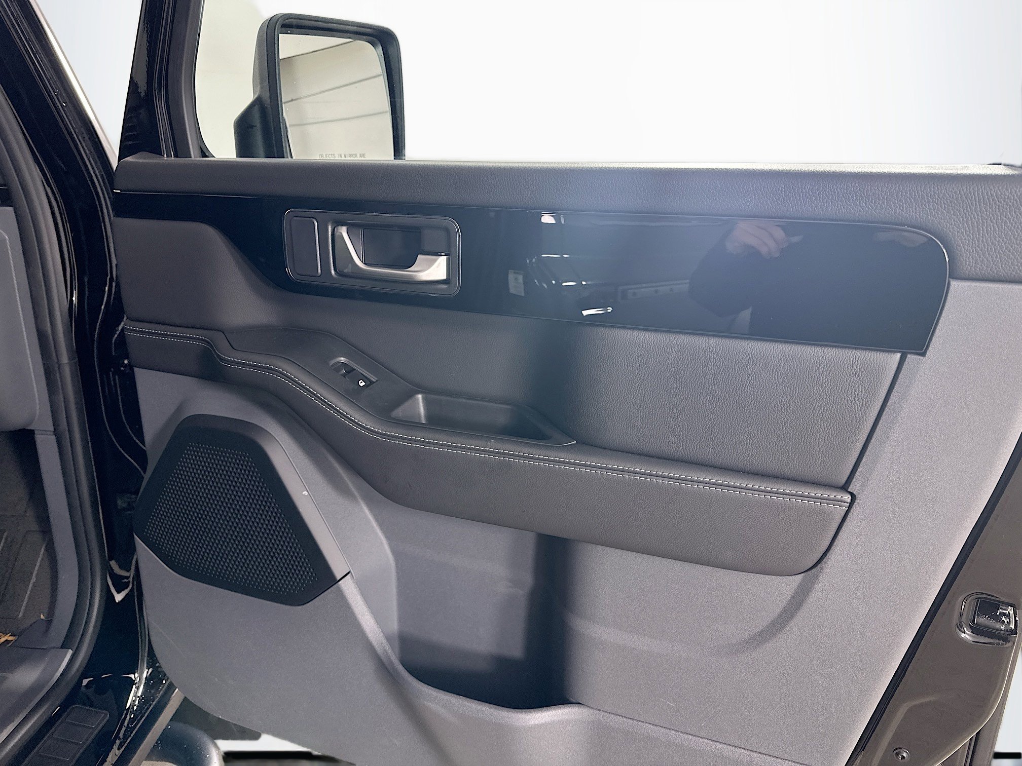 2024 INEOS Grenadier Fieldmaster Edition