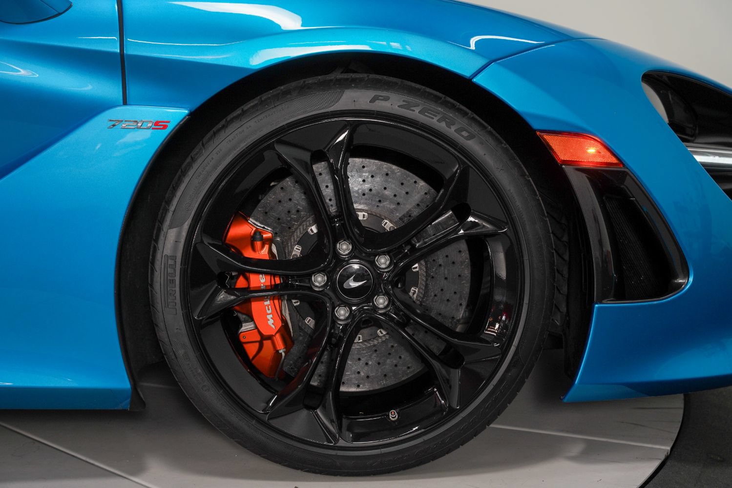 Used 2020 McLaren 720S Luxury photo 29