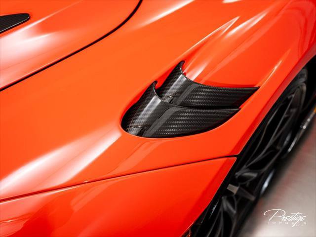 Used 2021 McLaren 765LT photo 11
