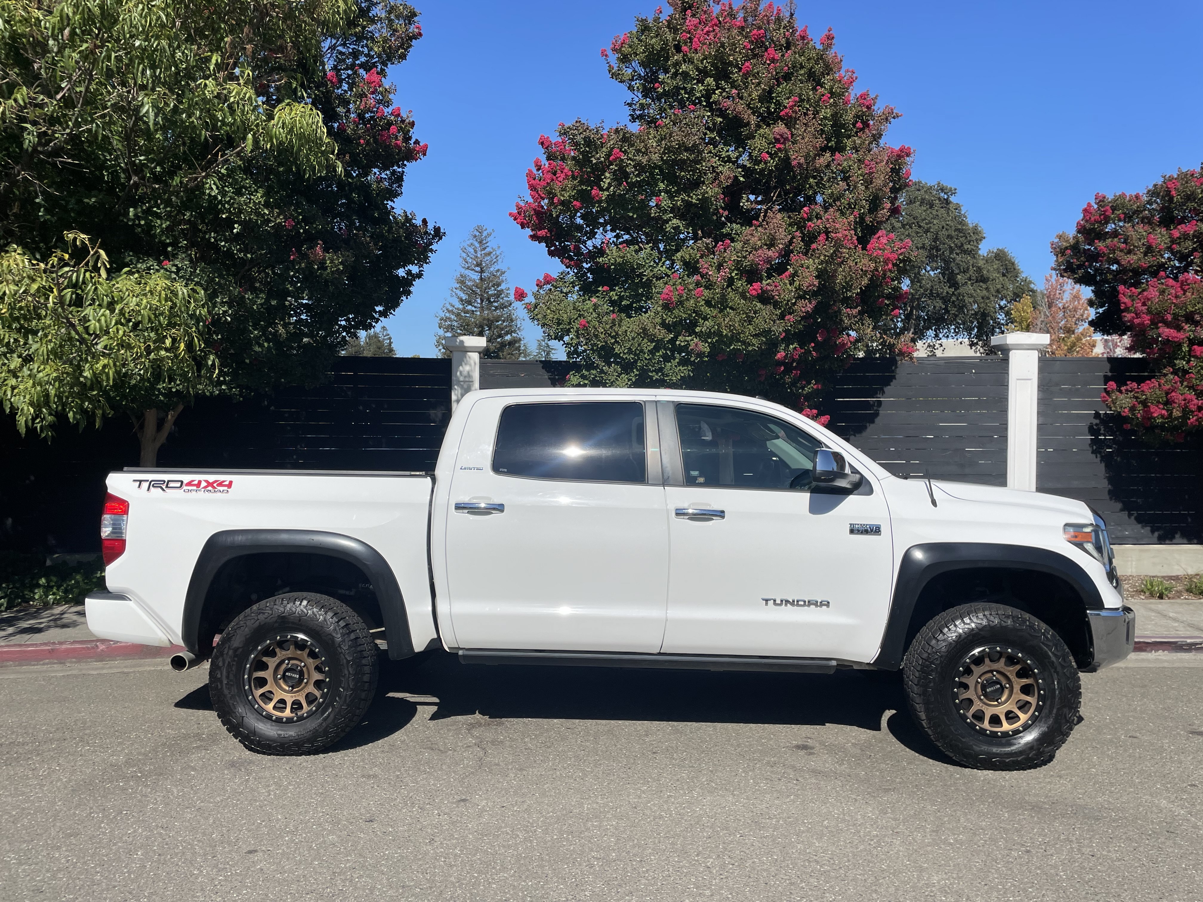 Used 2018 Toyota Tundra Limited w/ Limited Premium Package