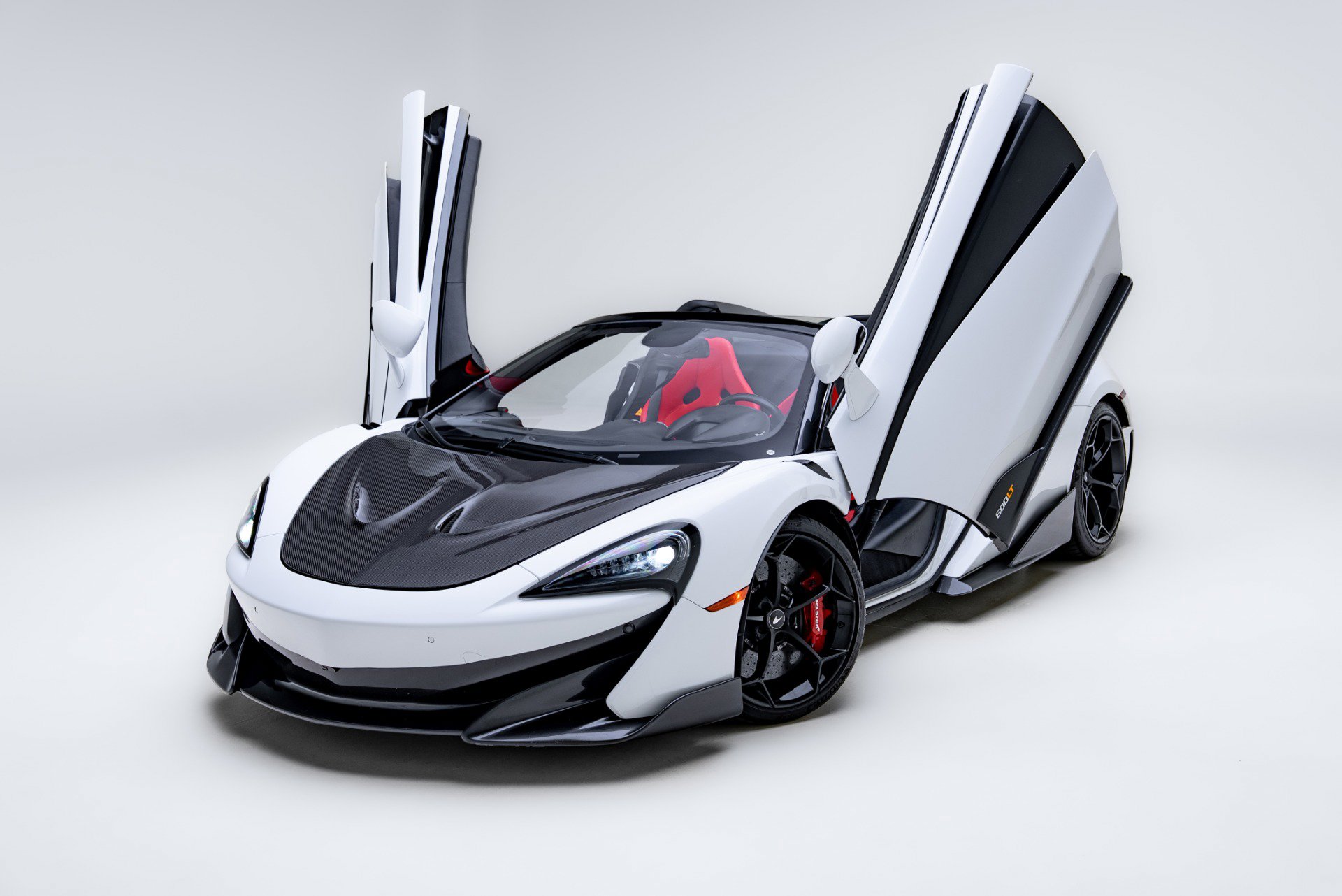 Used 2020 McLaren 600LT Spider photo 48