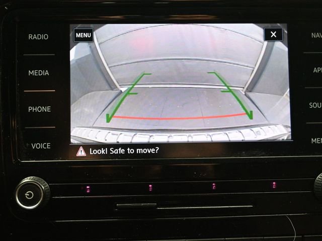 2022 Volkswagen Passat 2.0T