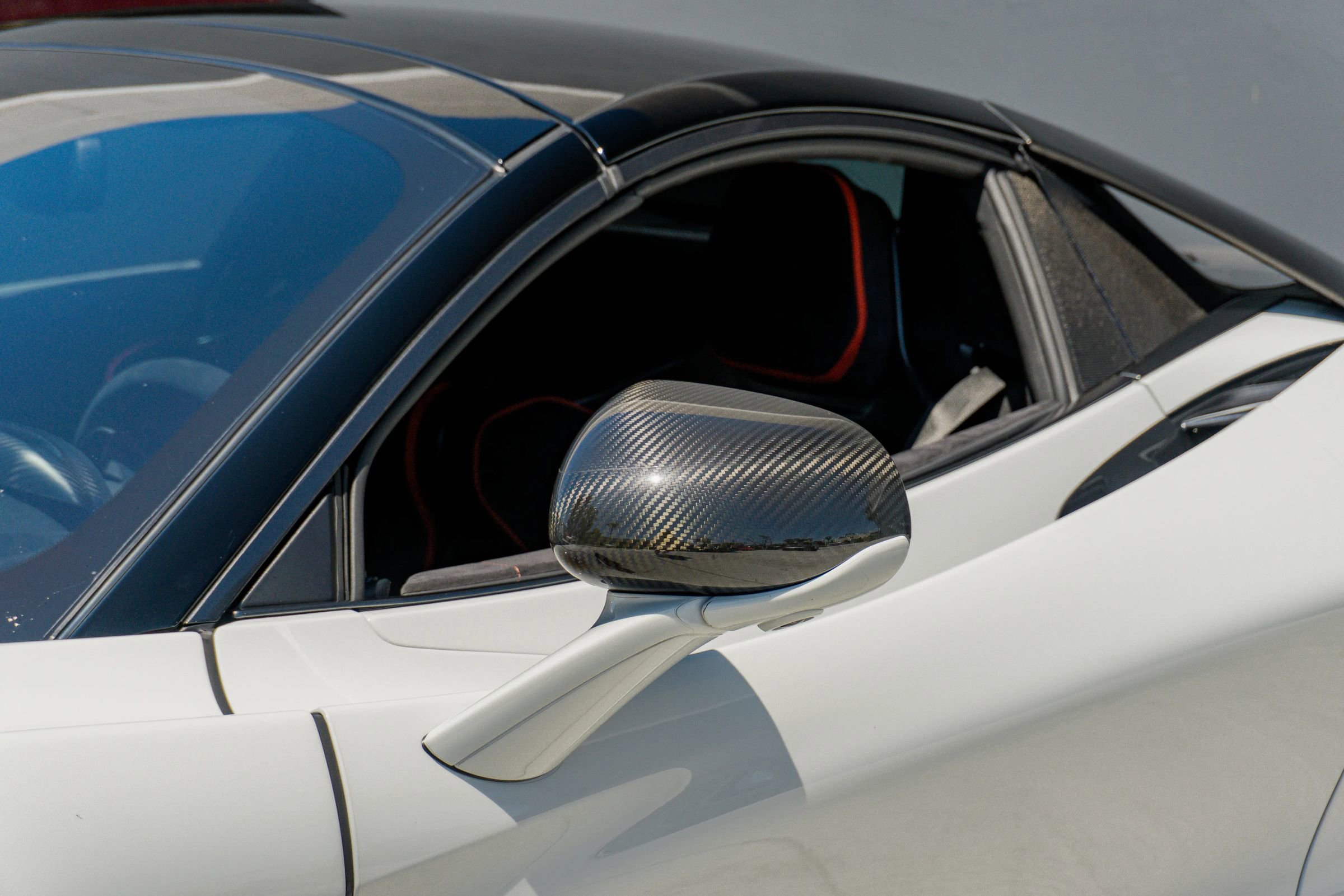 Used 2022 McLaren 765LT photo 31