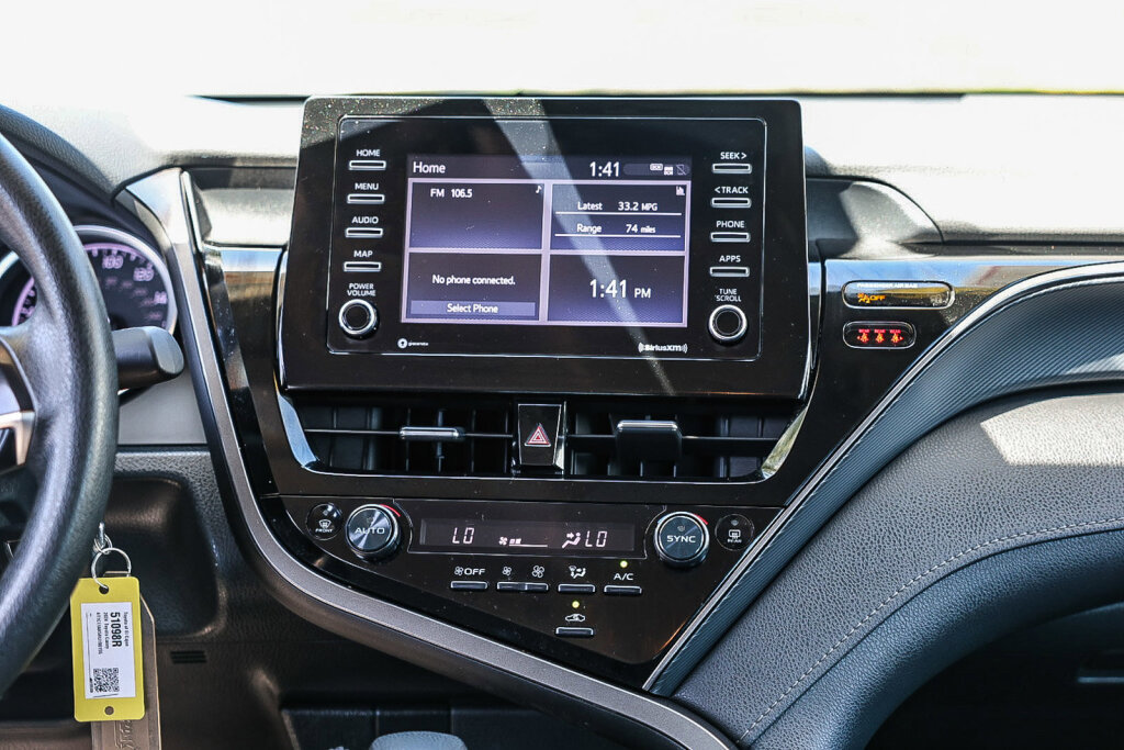 2024 Toyota Camry LE