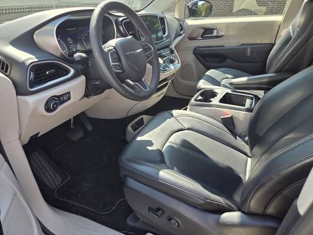 2024 Chrysler Pacifica Touring-L