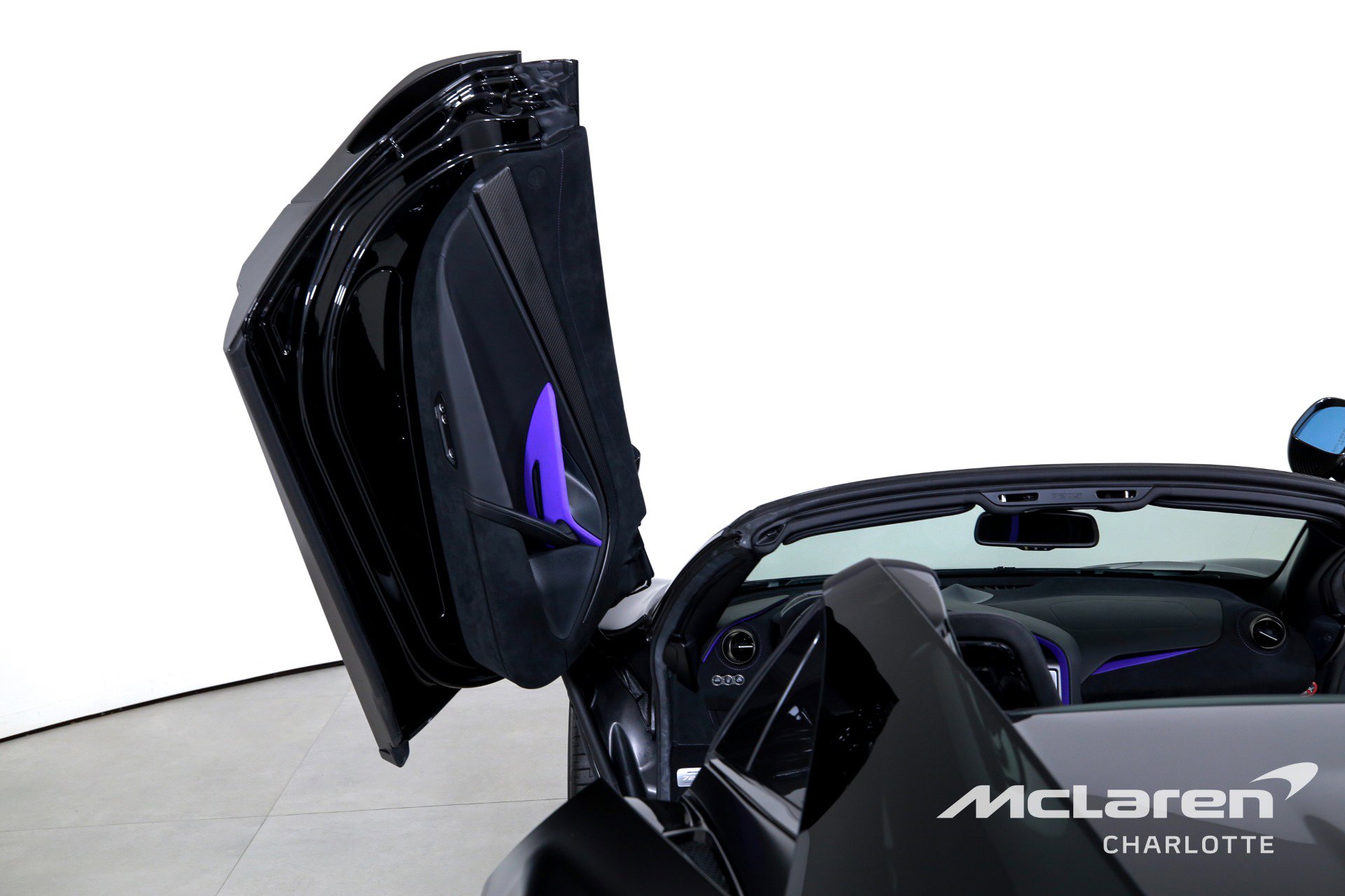 Used 2022 McLaren 720S Spider photo 12