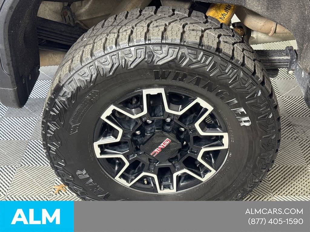 2025 GMC Sierra 2500 AT4X