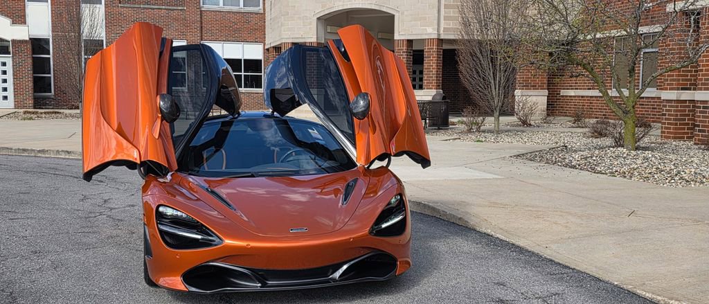 Used 2018 McLaren 720S Performance photo 16
