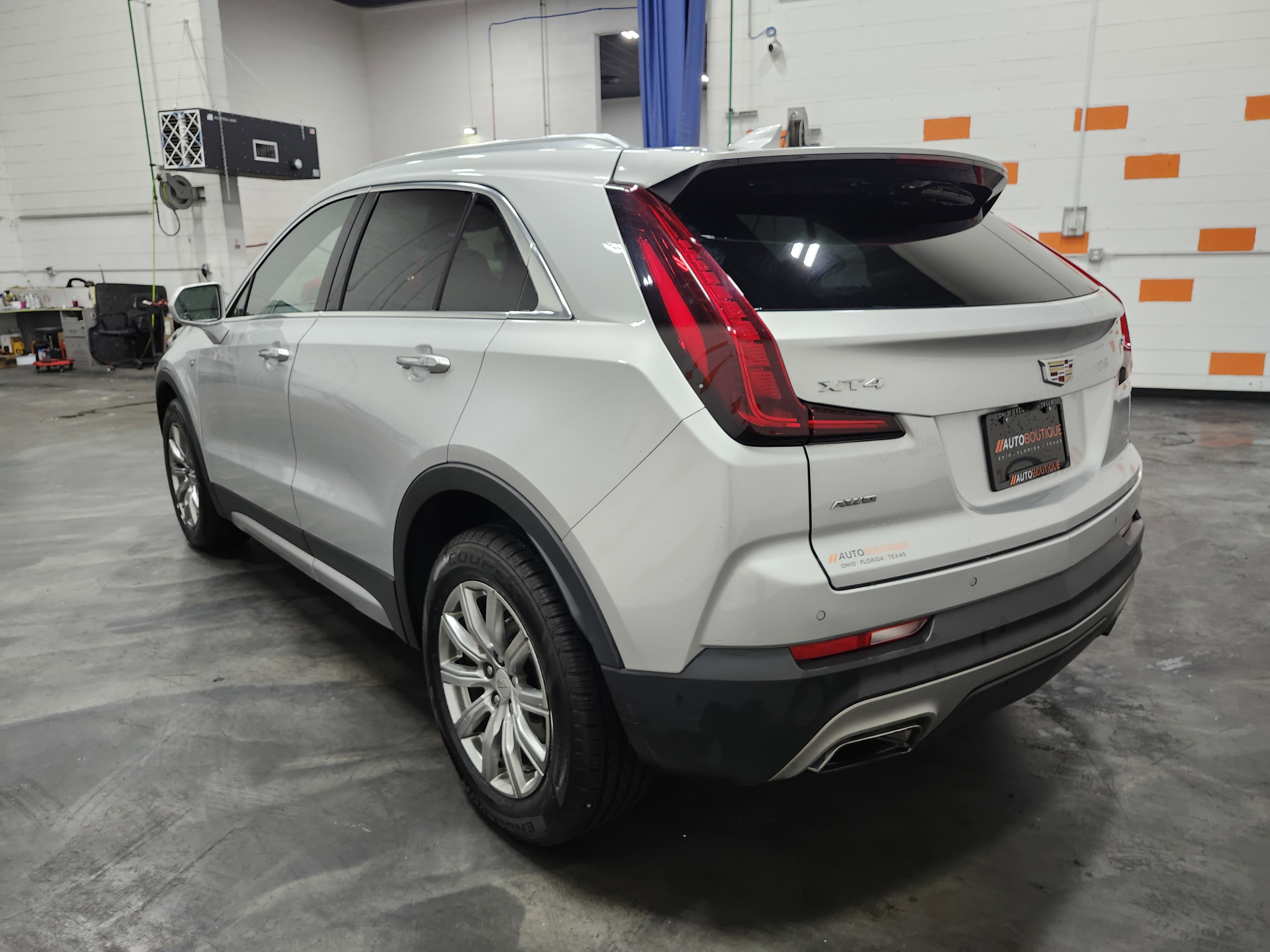 2019 Cadillac XT4 Premium Luxury