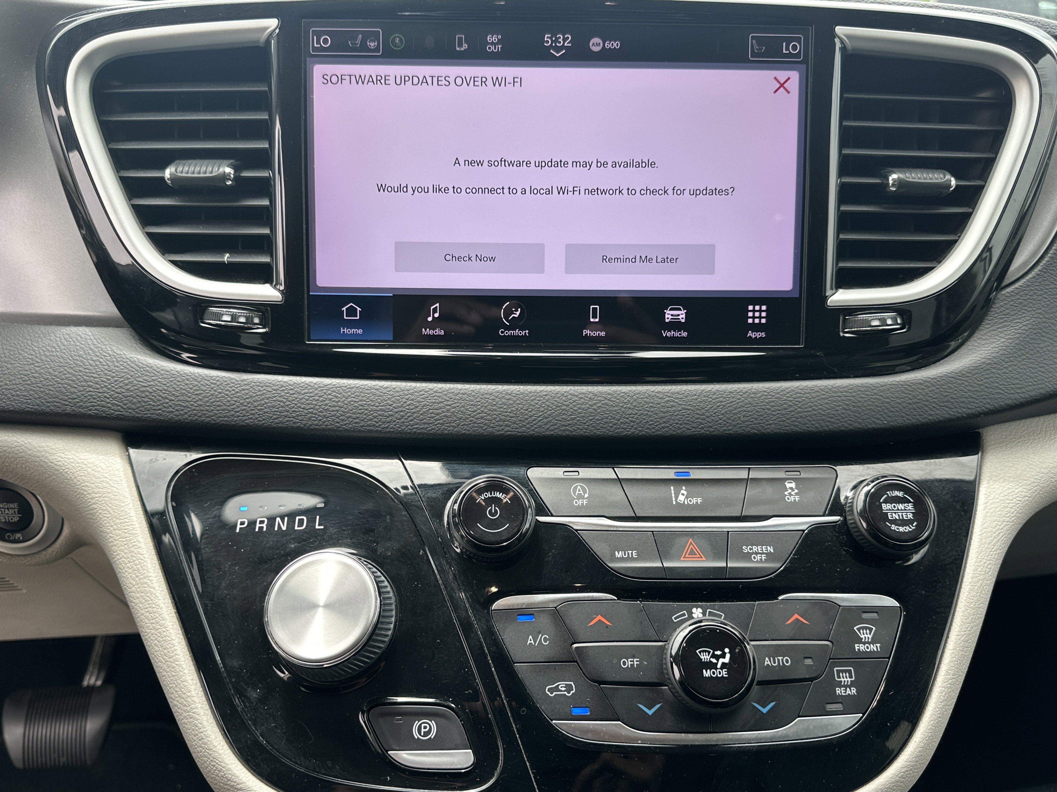 2022 Chrysler Pacifica Touring-L