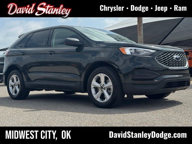 Used 2024 Ford Edge SE w/ Cargo Accessory Package
