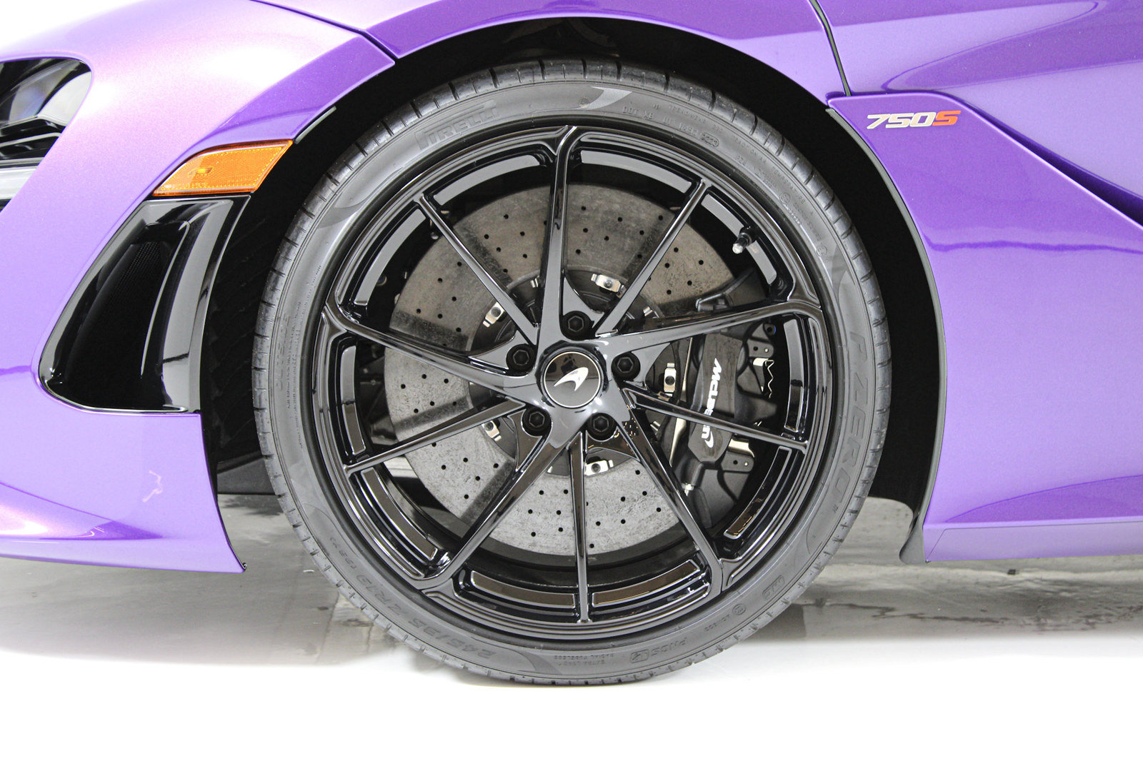Used 2024 McLaren 750S photo 27