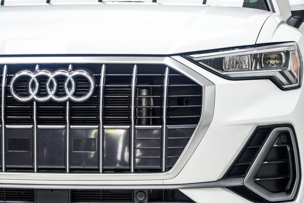 2025 Audi Q3 2.0T Premium