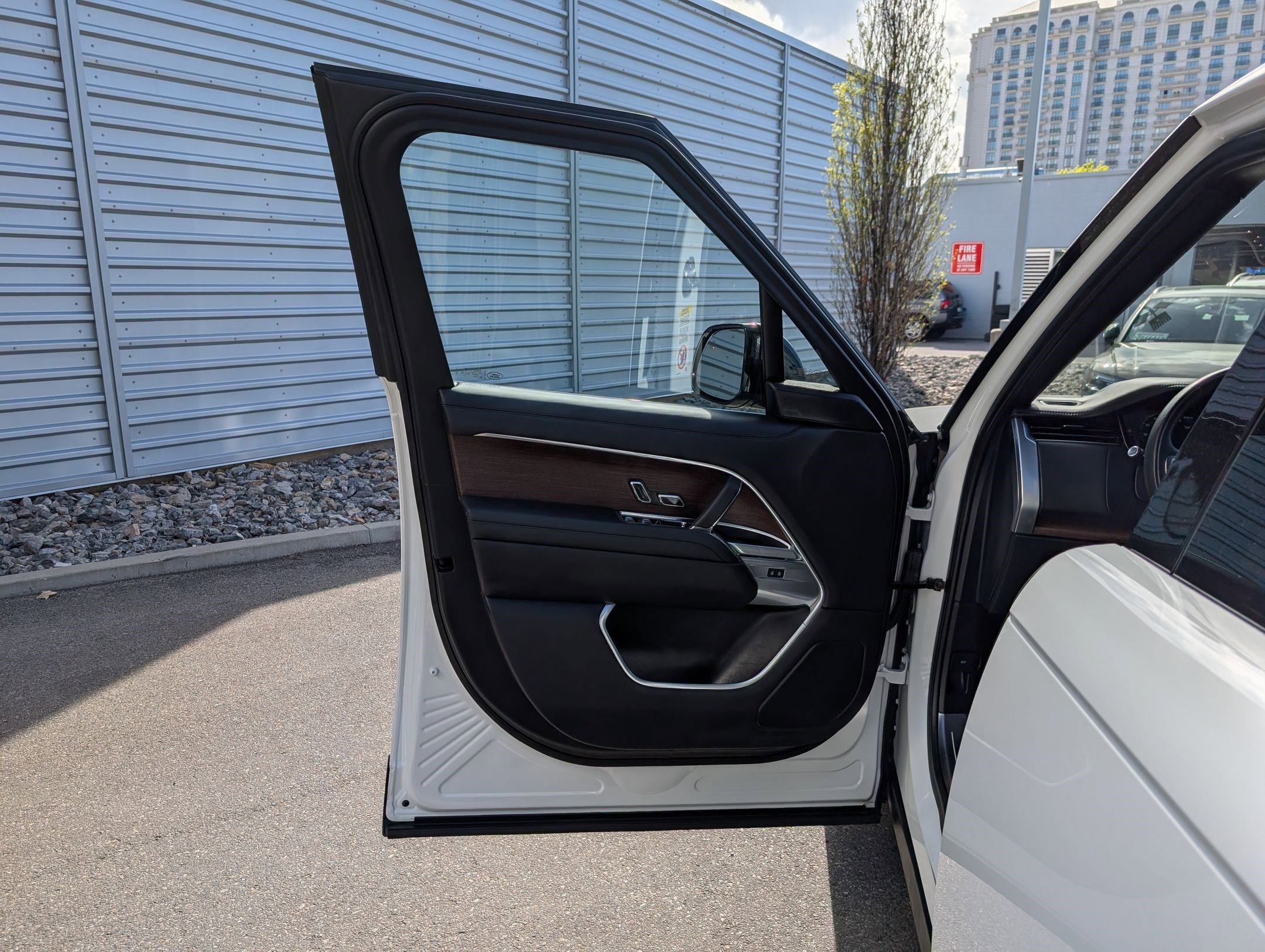 2023 Land Rover Range Rover Autobiography