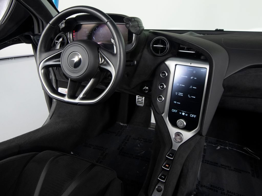 Used 2024 McLaren 750S Spider photo 31