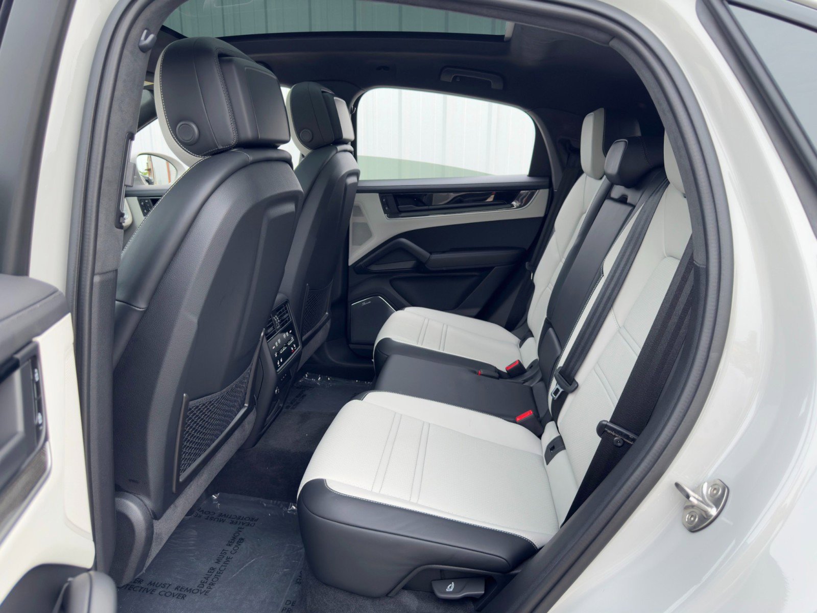 2024 Porsche Cayenne Turbo