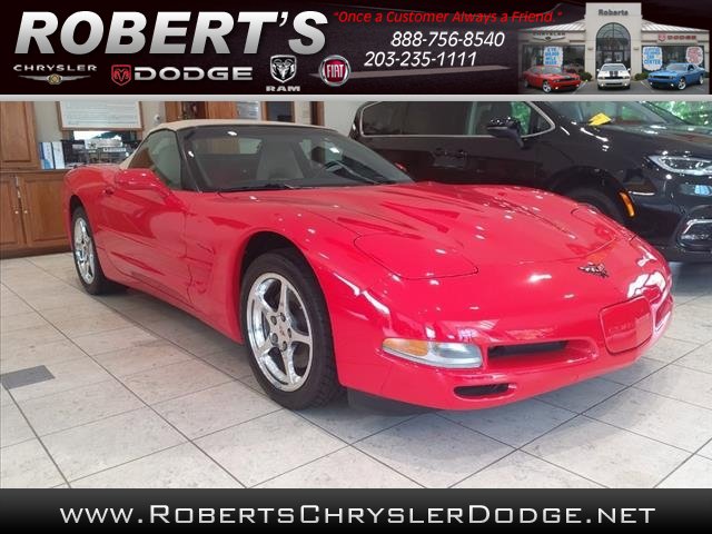 Used 2000 Chevrolet Corvette Base w/ Performance Handling Pkg