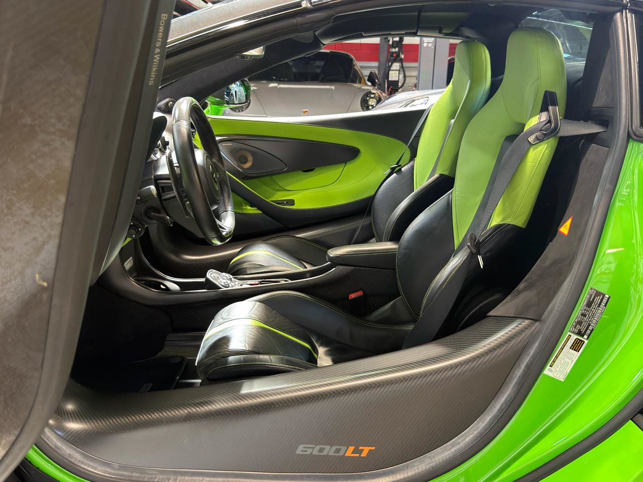 Used 2020 McLaren 600LT Spider photo 12