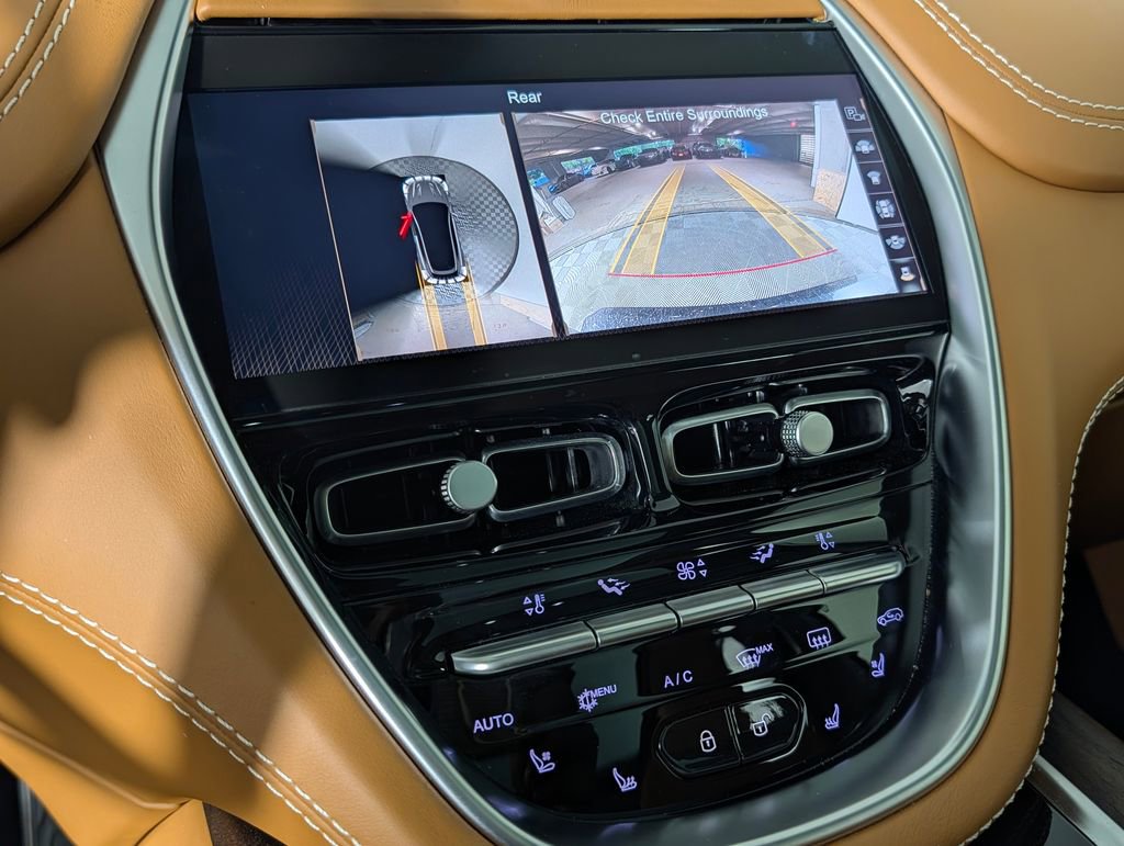 2021 Aston Martin DBX