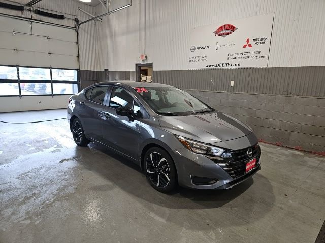 Used 2024 Nissan Versa SR w/ Trunk Package