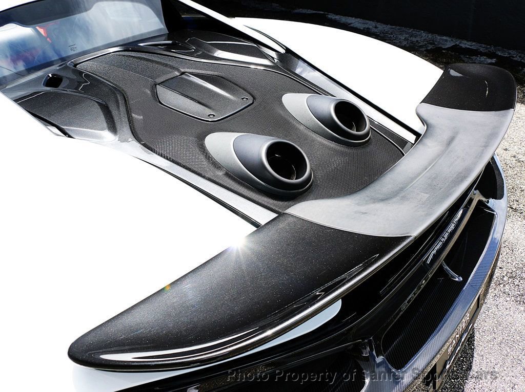 Used 2019 McLaren 600LT photo 10