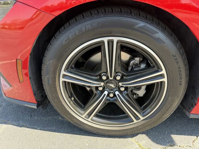 2024 Ford Mustang Premium