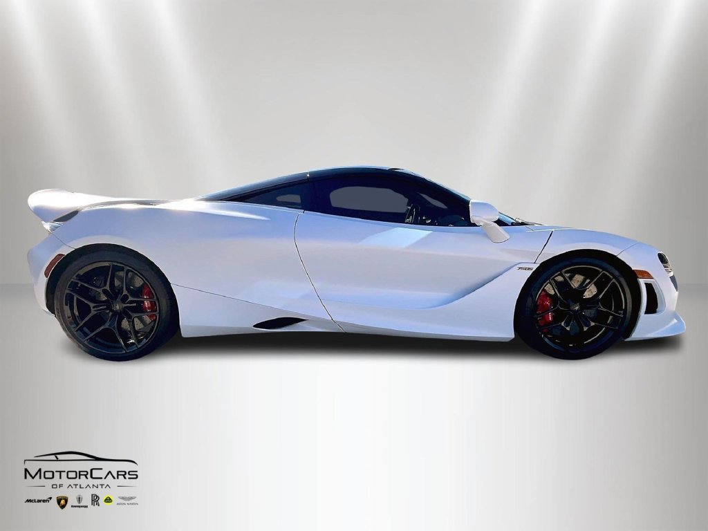 New 2026 McLaren 750S photo 13