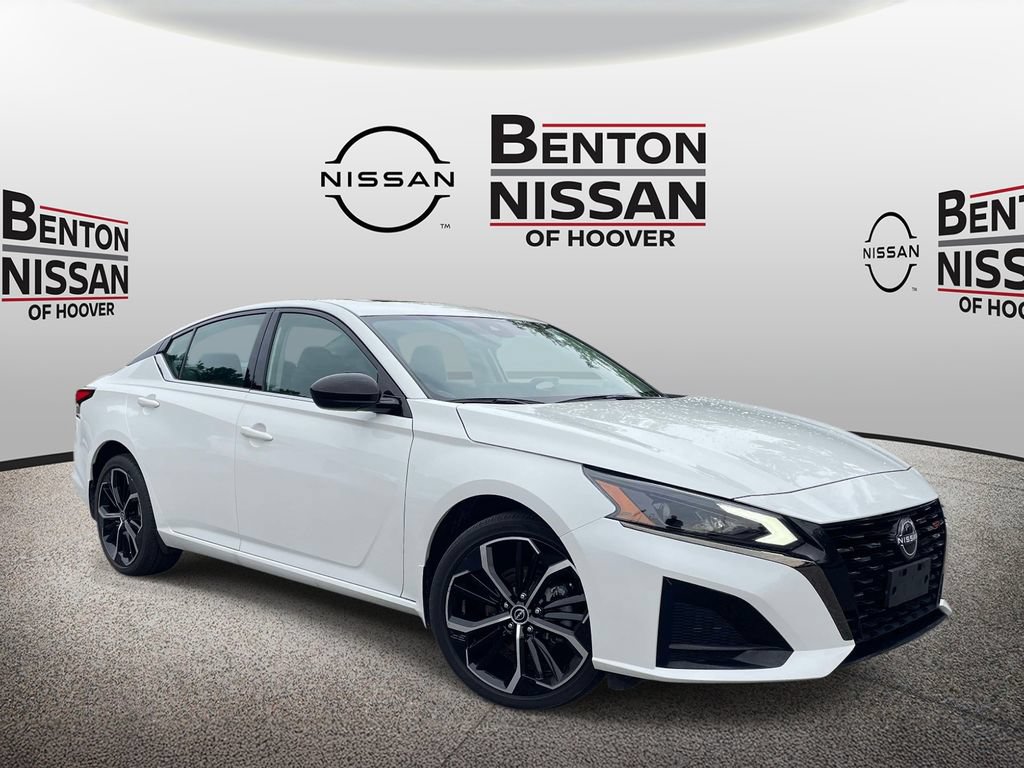 Used 2023 Nissan Altima 2.5 SR w/ SR Premium Package