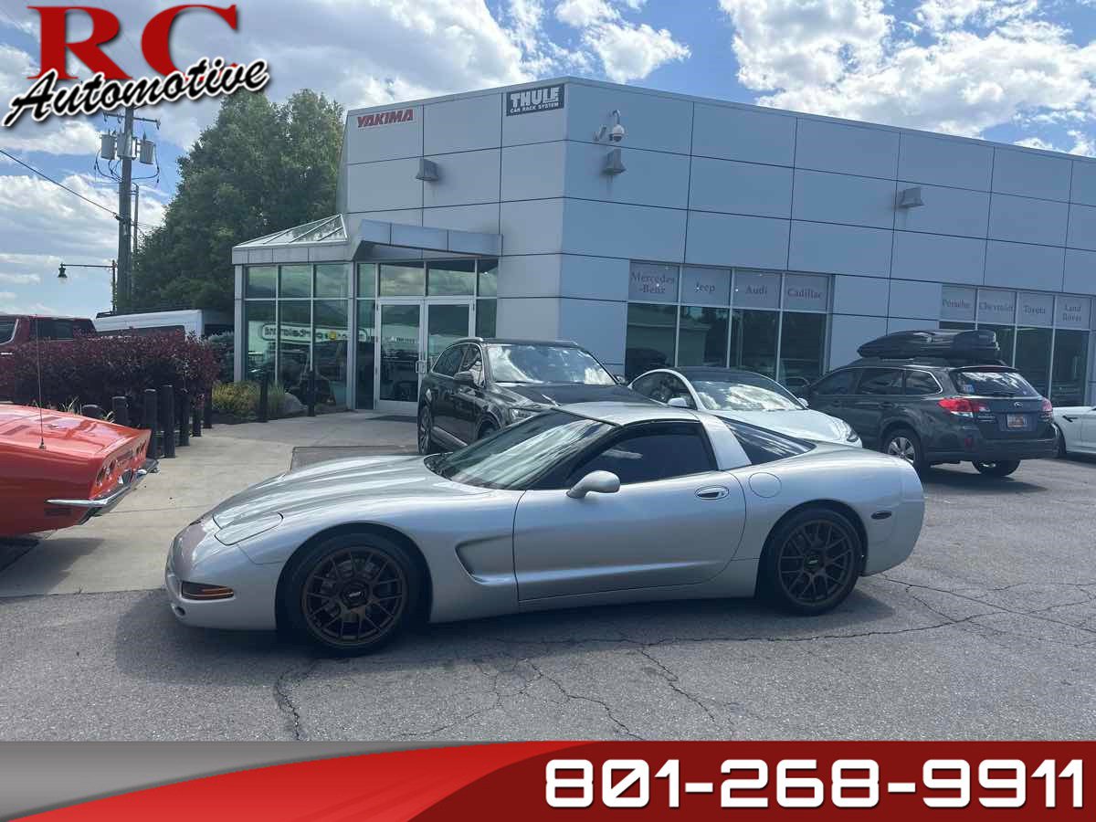 Used 2004 Chevrolet Corvette Coupe w/ Preferred Equipment Group