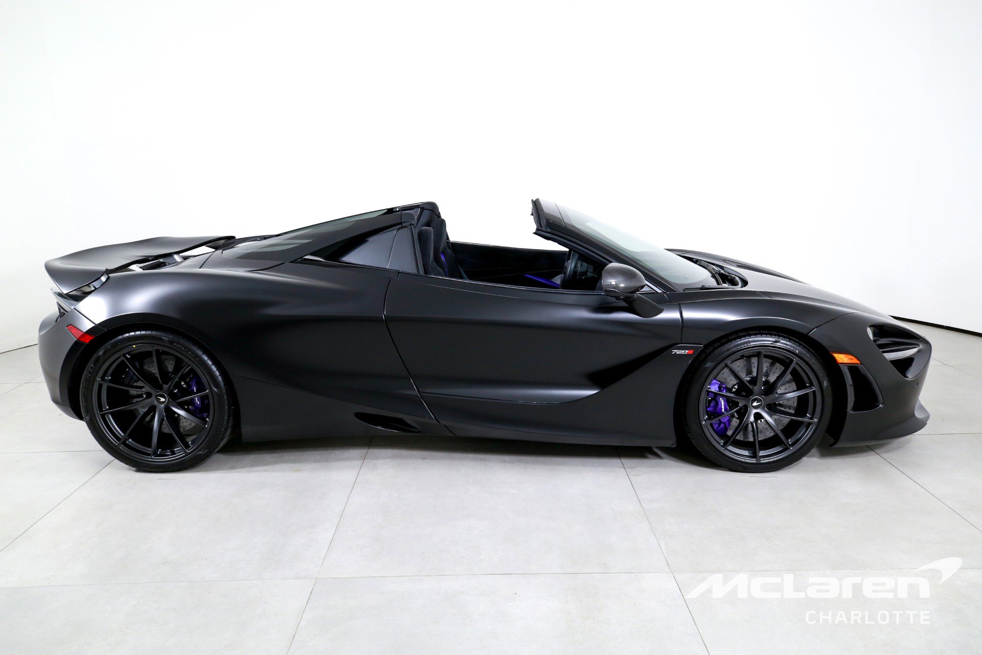 Used 2022 McLaren 720S Spider photo 11
