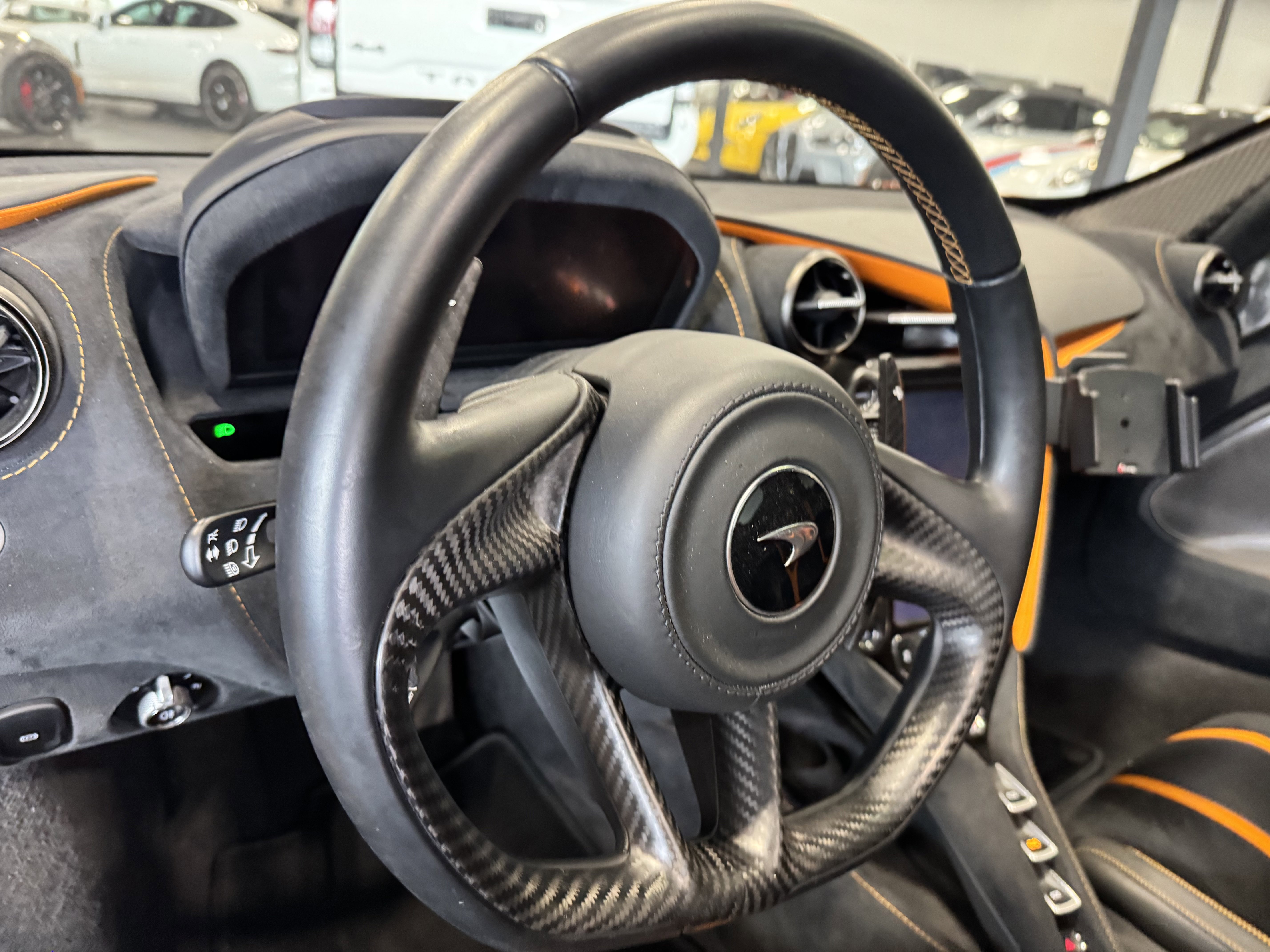 Used 2019 McLaren 720S Performance photo 10