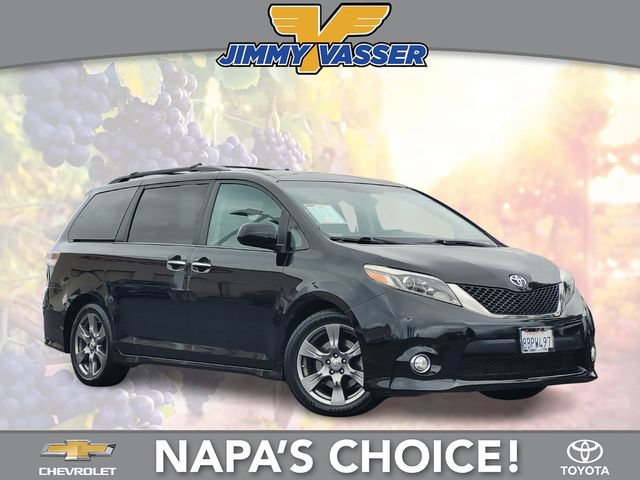 Certified 2017 Toyota Sienna SE w/ SE Preferred Package