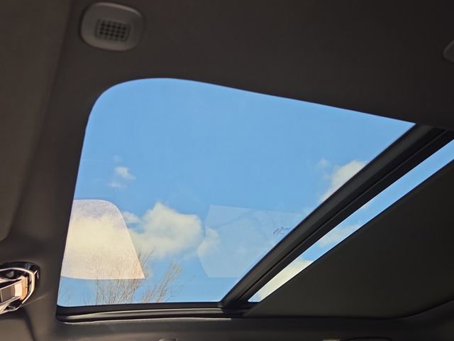 2026 Jeep Grand Wagoneer Summit