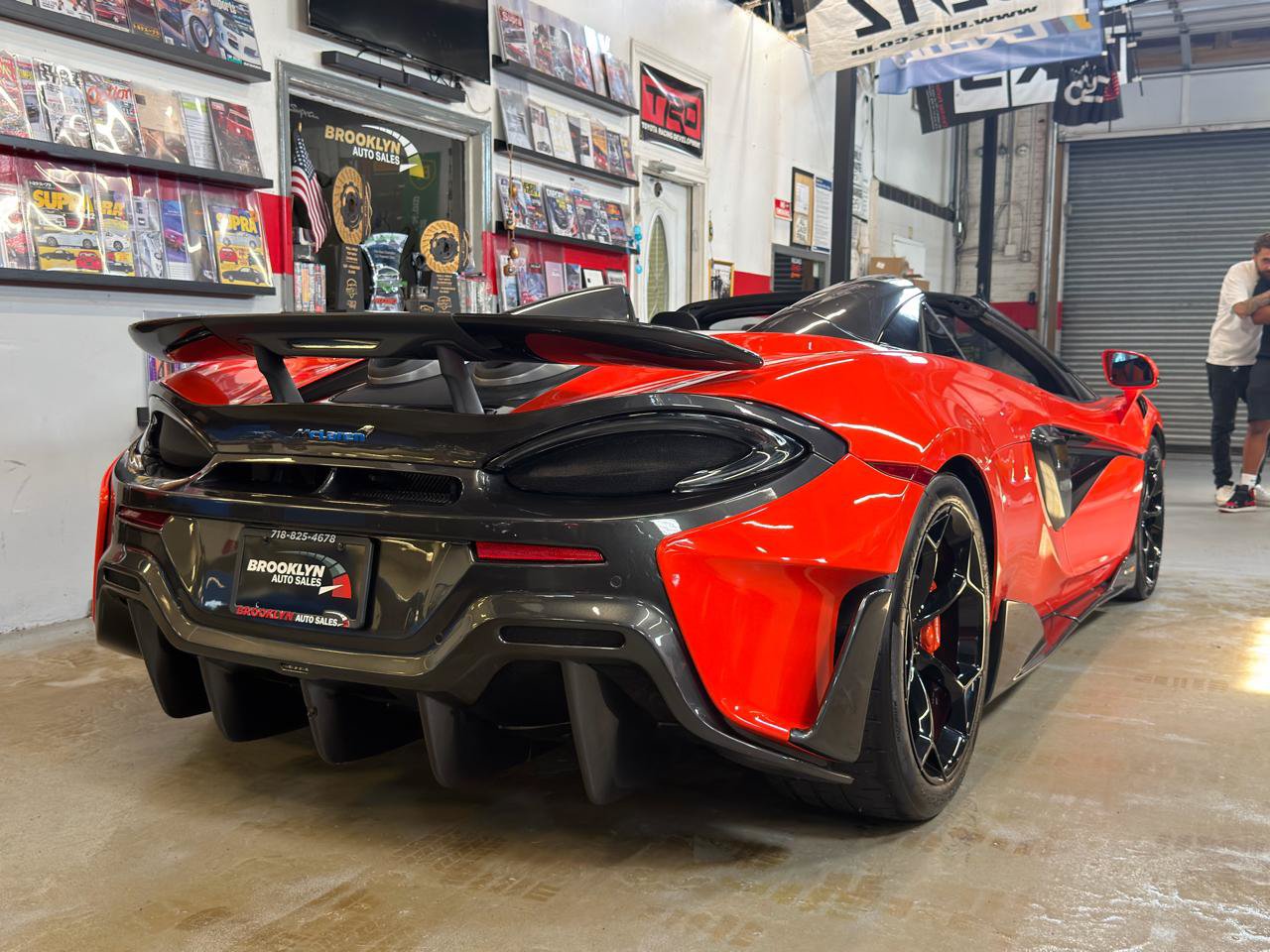Used 2020 McLaren 600LT Spider photo 7
