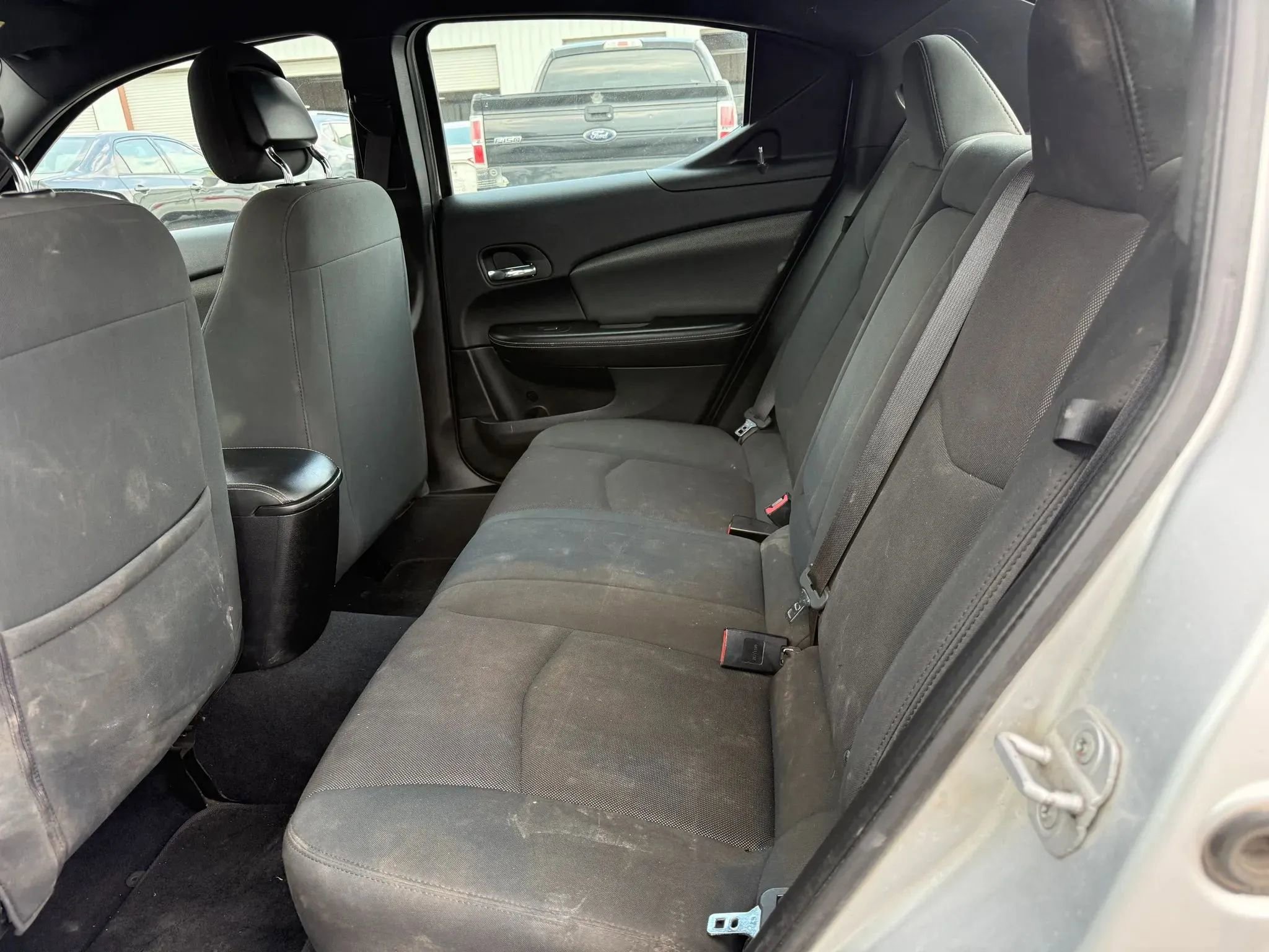 2012 Dodge Avenger SE