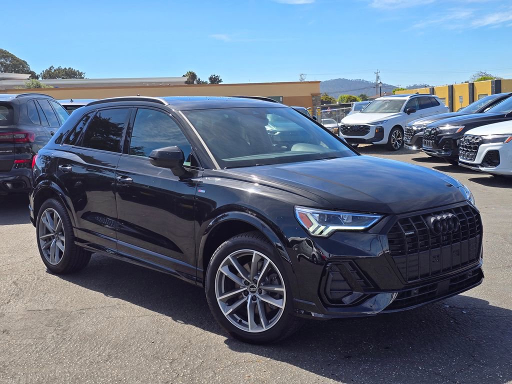 Used 2025 Audi Q3 2.0T Premium w/ Convenience Package
