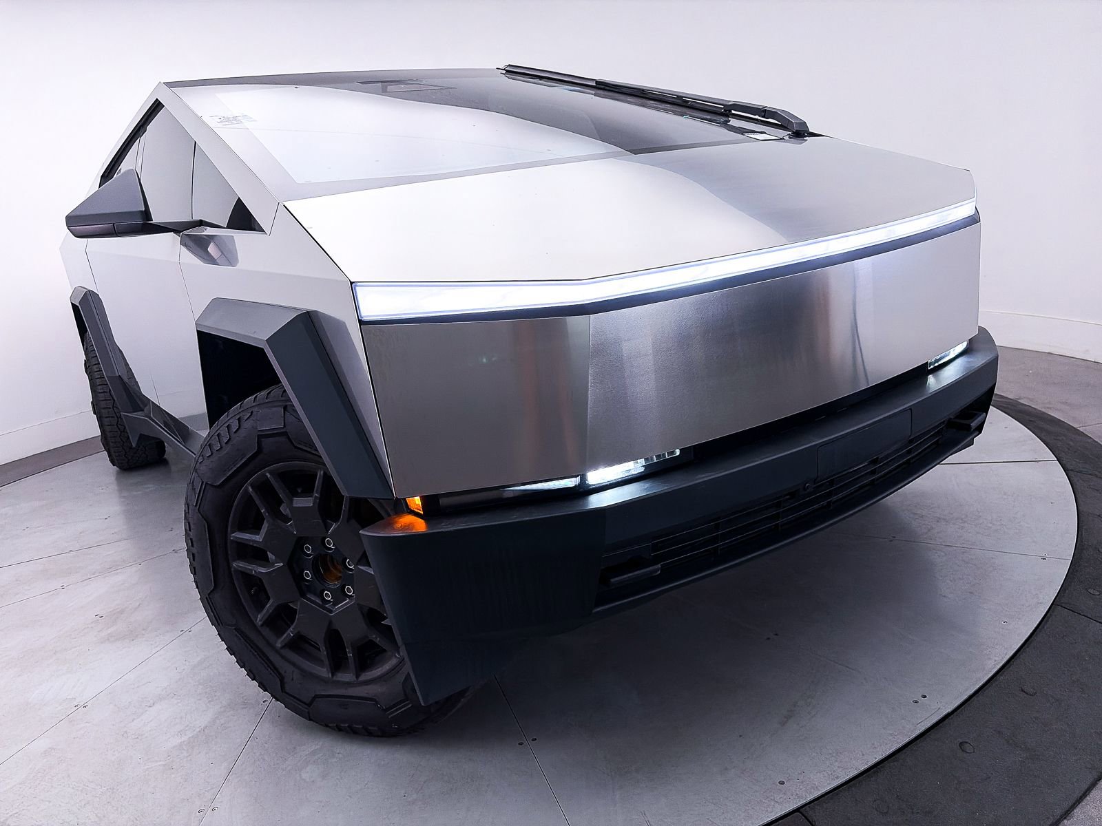 2024 Tesla Cybertruck AWD Crew Cab