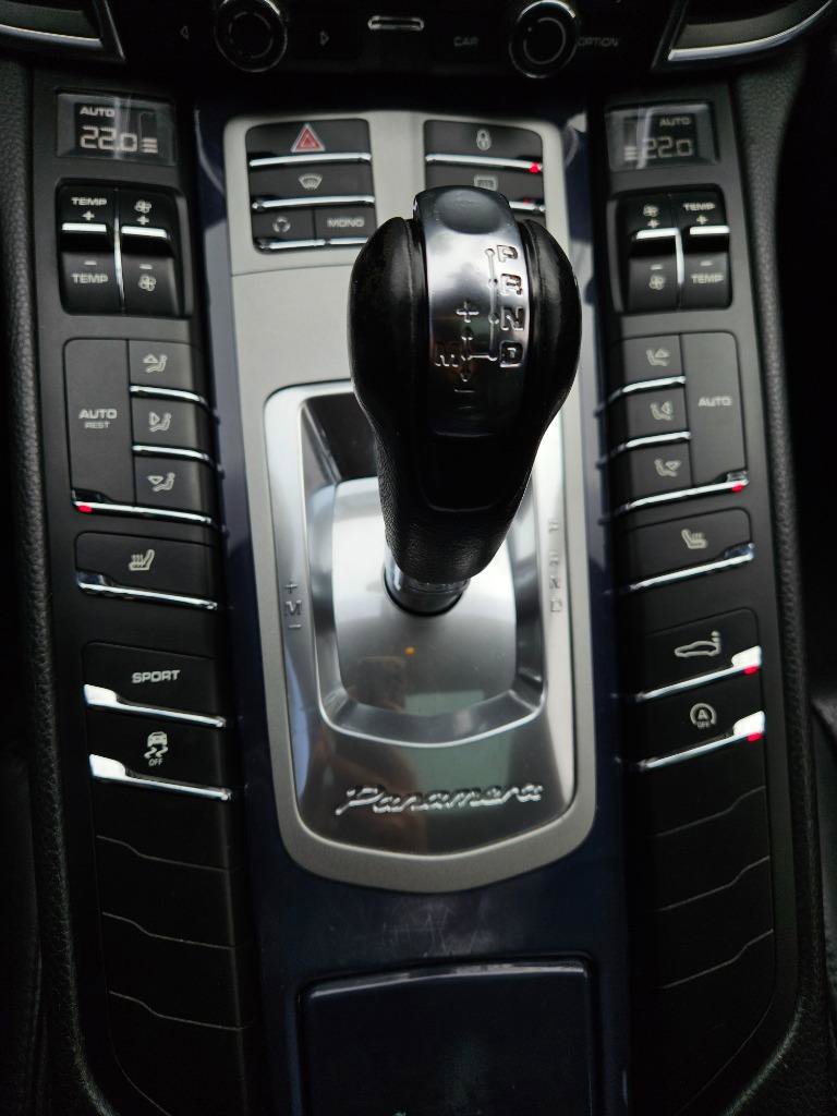 2012 Porsche Panamera 4