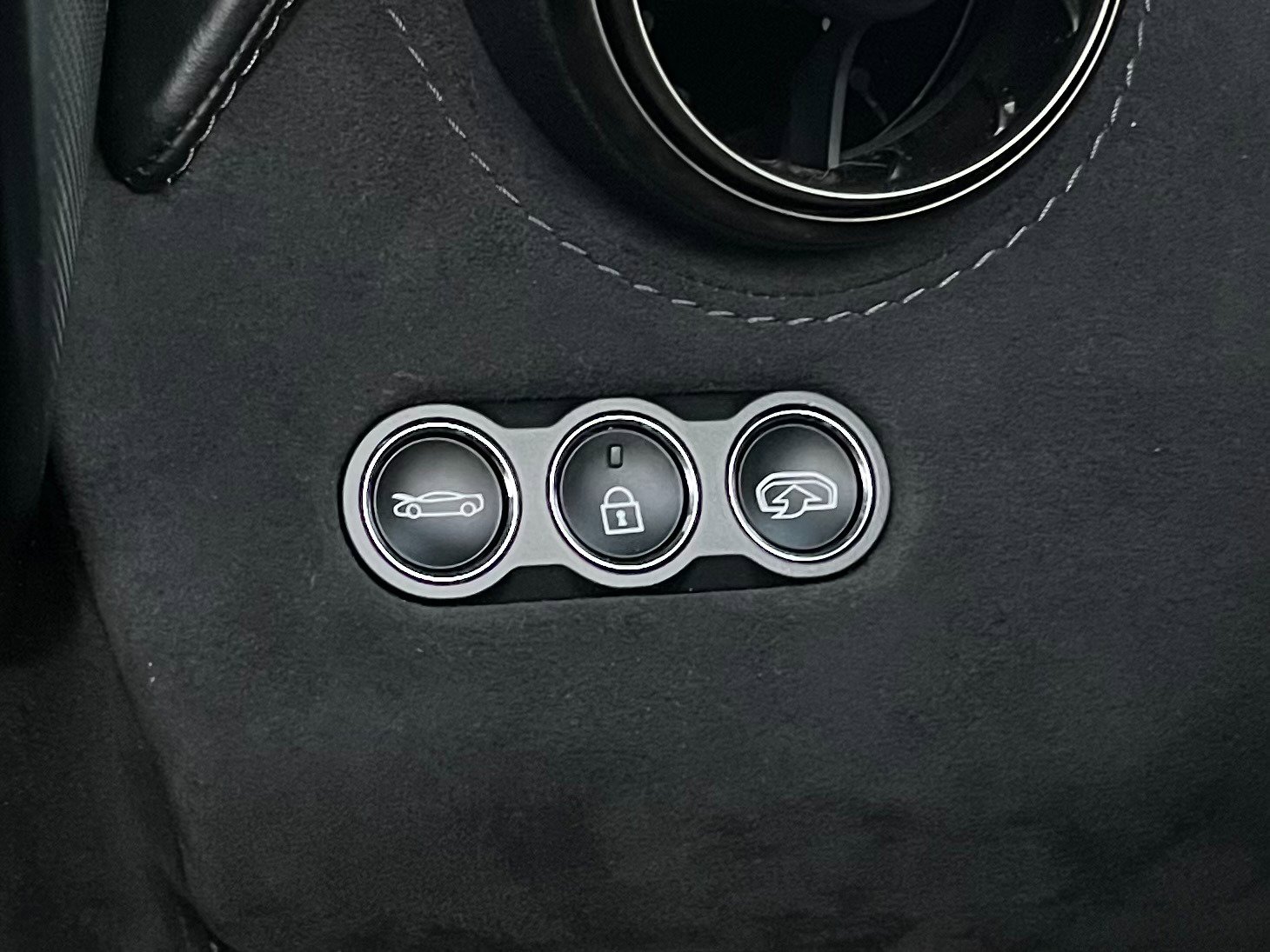 Used 2019 McLaren 720S Performance photo 22