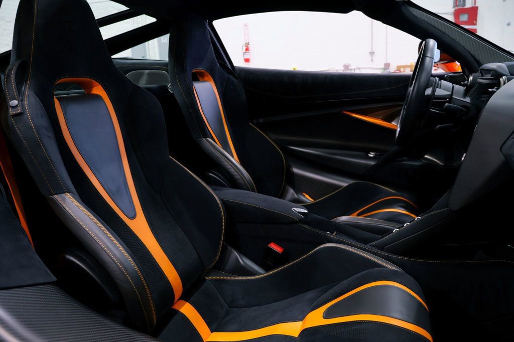 Used 2018 McLaren 720S Performance photo 28