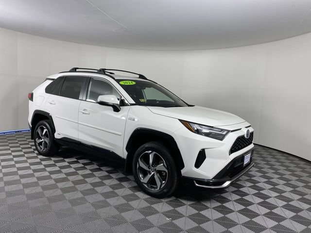 Used 2024 Toyota RAV4 SE