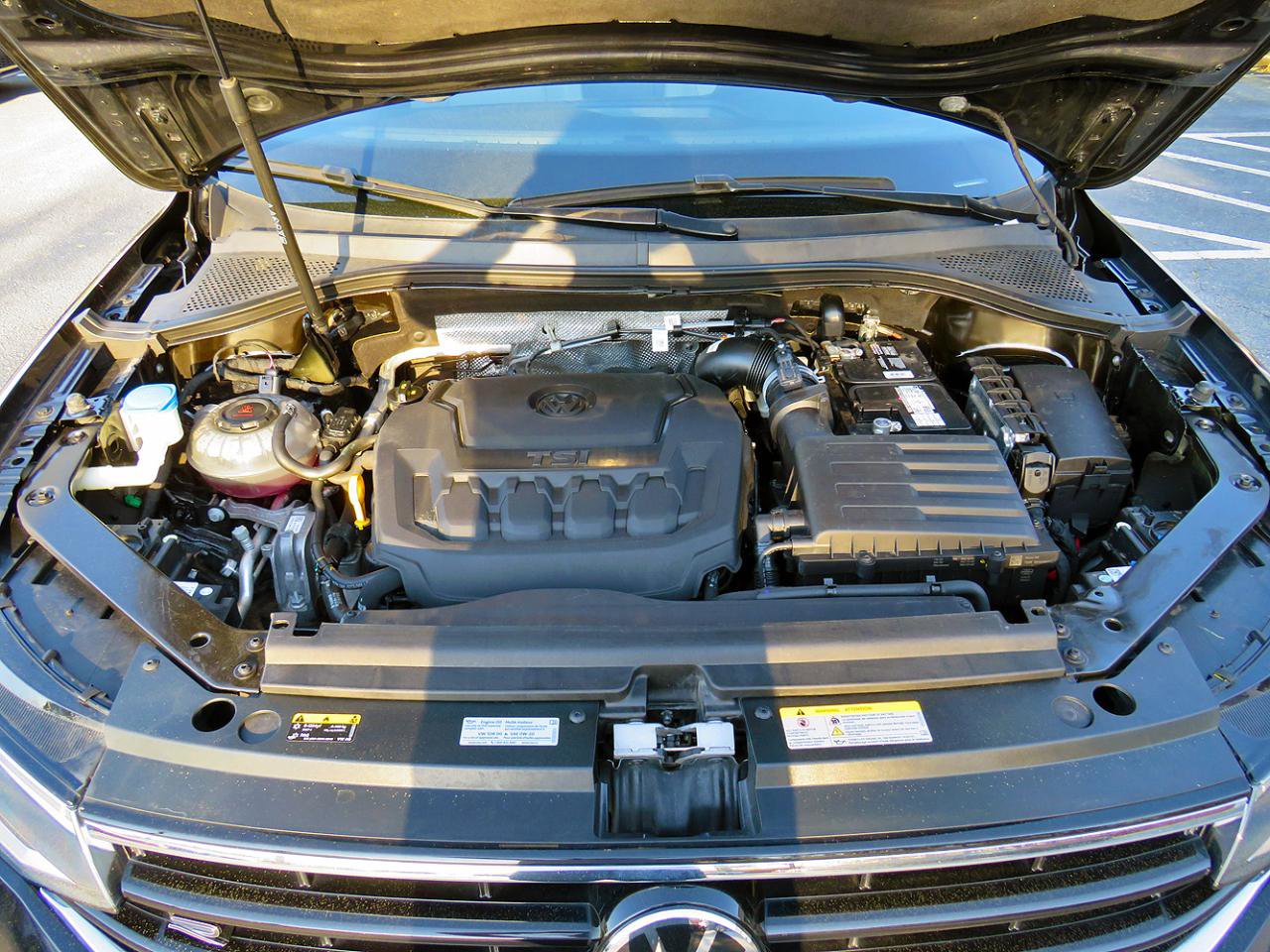 2023 Volkswagen Tiguan SE R-Line