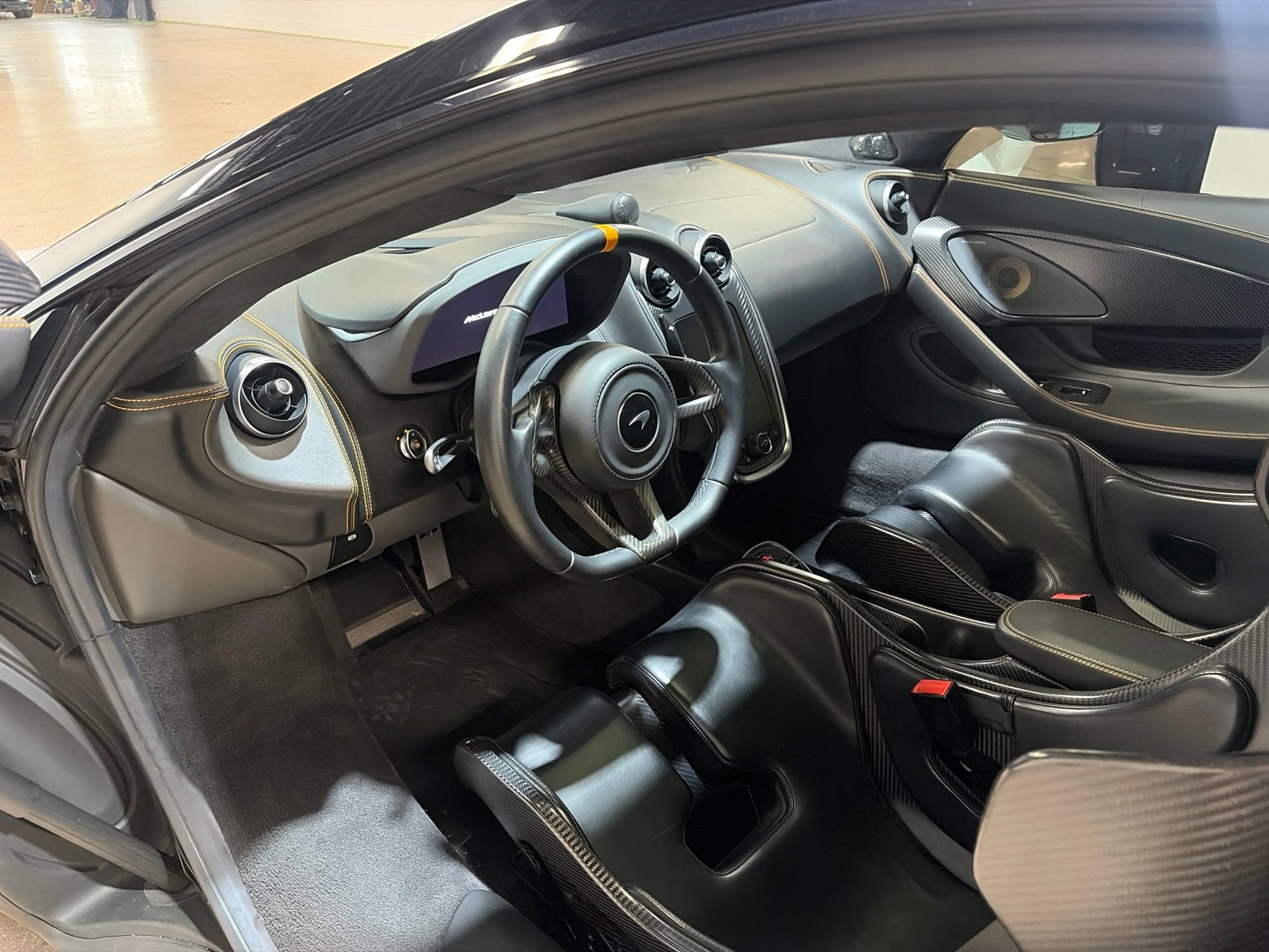 Used 2019 McLaren 600LT photo 6
