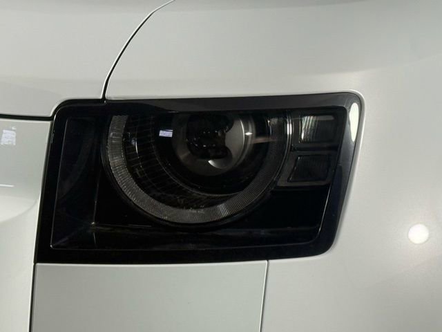 2023 Land Rover Defender 110 X-Dynamic SE