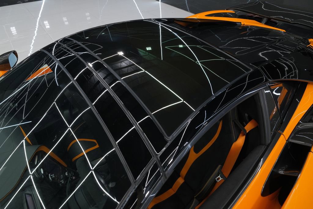 Used 2020 McLaren 720S Spider photo 23