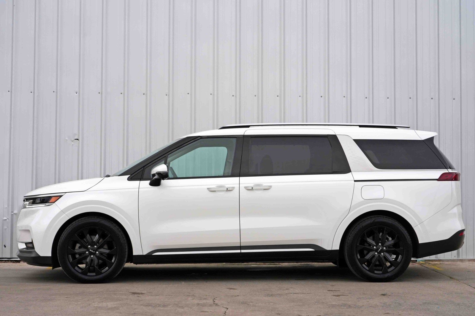 2024 Kia Carnival SX