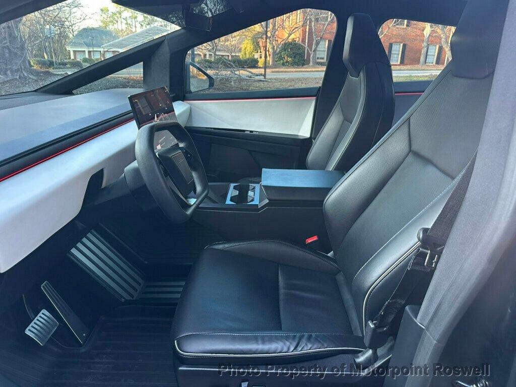 2024 Tesla Cybertruck AWD Crew Cab