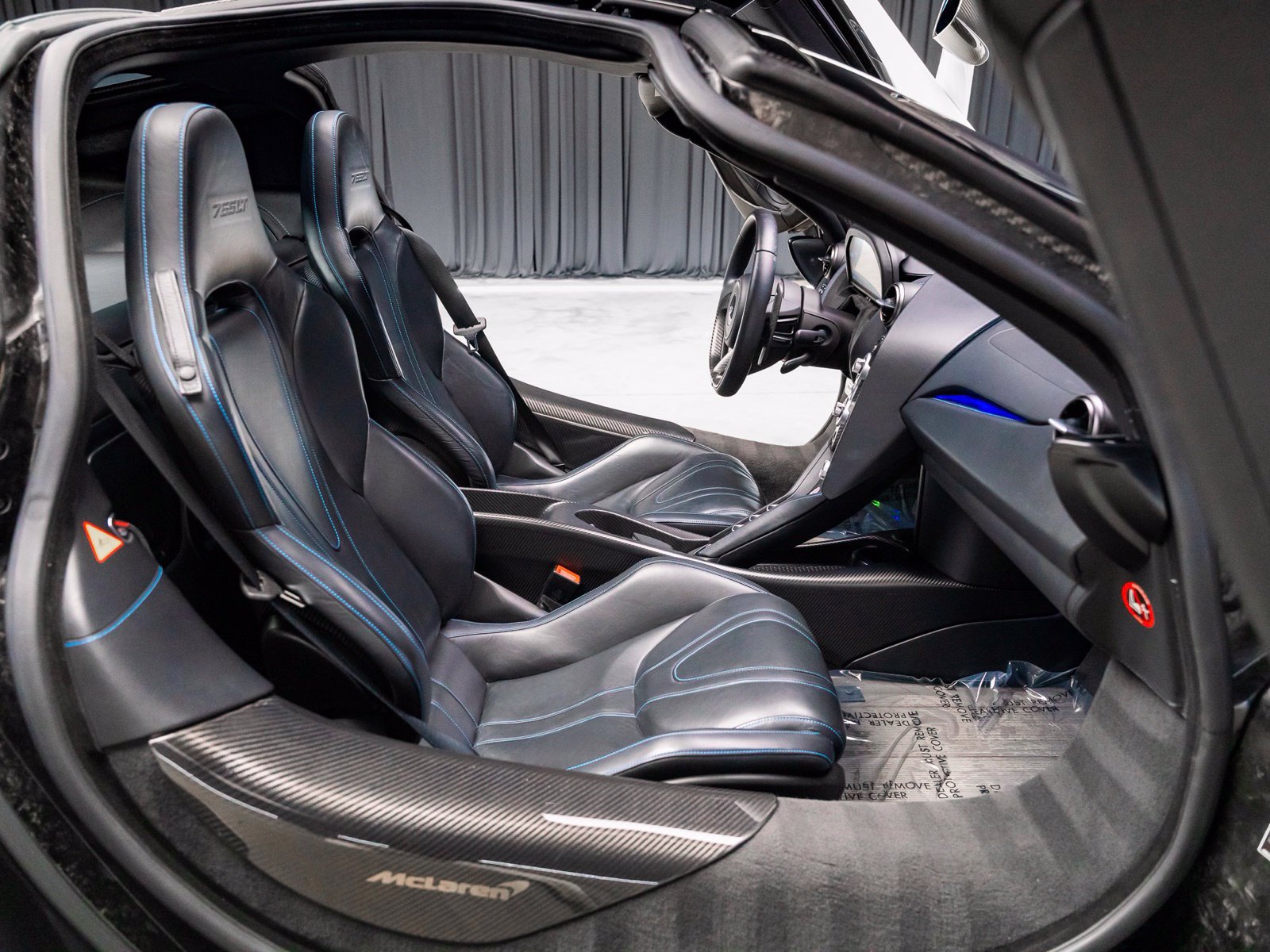 Used 2021 McLaren 765LT photo 44
