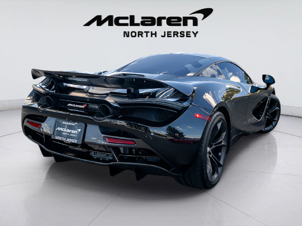 Used 2018 McLaren 720S photo 8